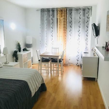 Resitur 527 Apartment Sevilla Bagian luar foto