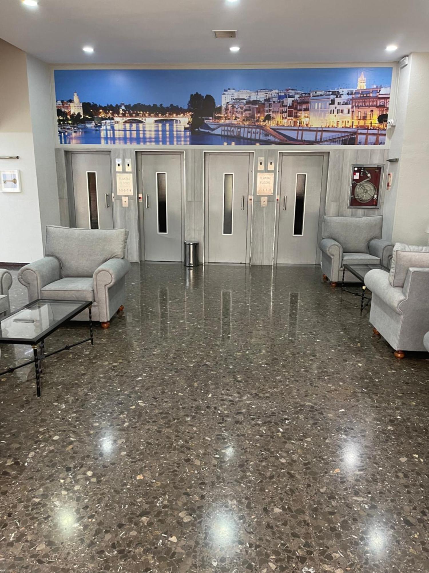 Resitur 527 Apartment Sevilla Bagian luar foto
